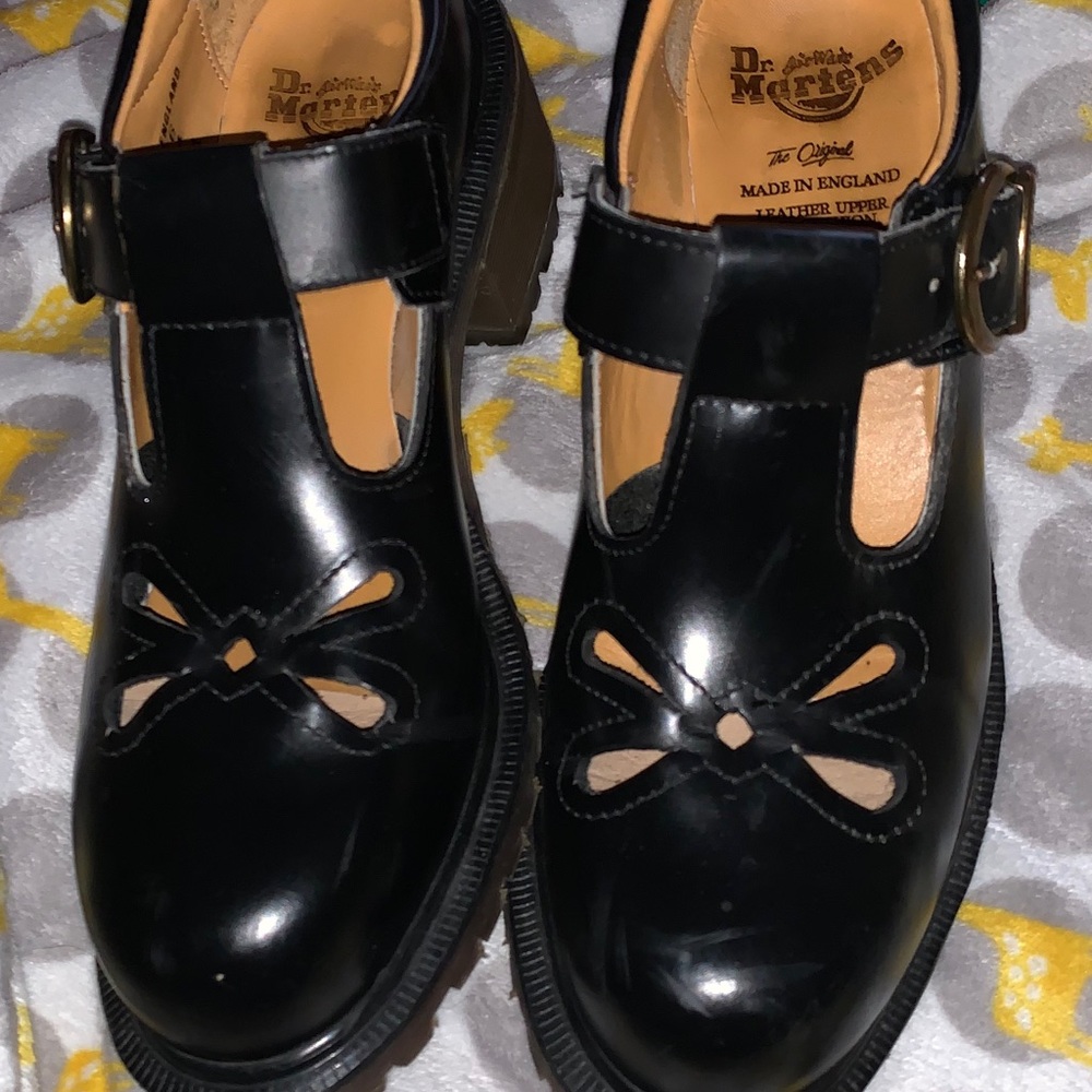 Great condition Mary Jane Dr. Martens